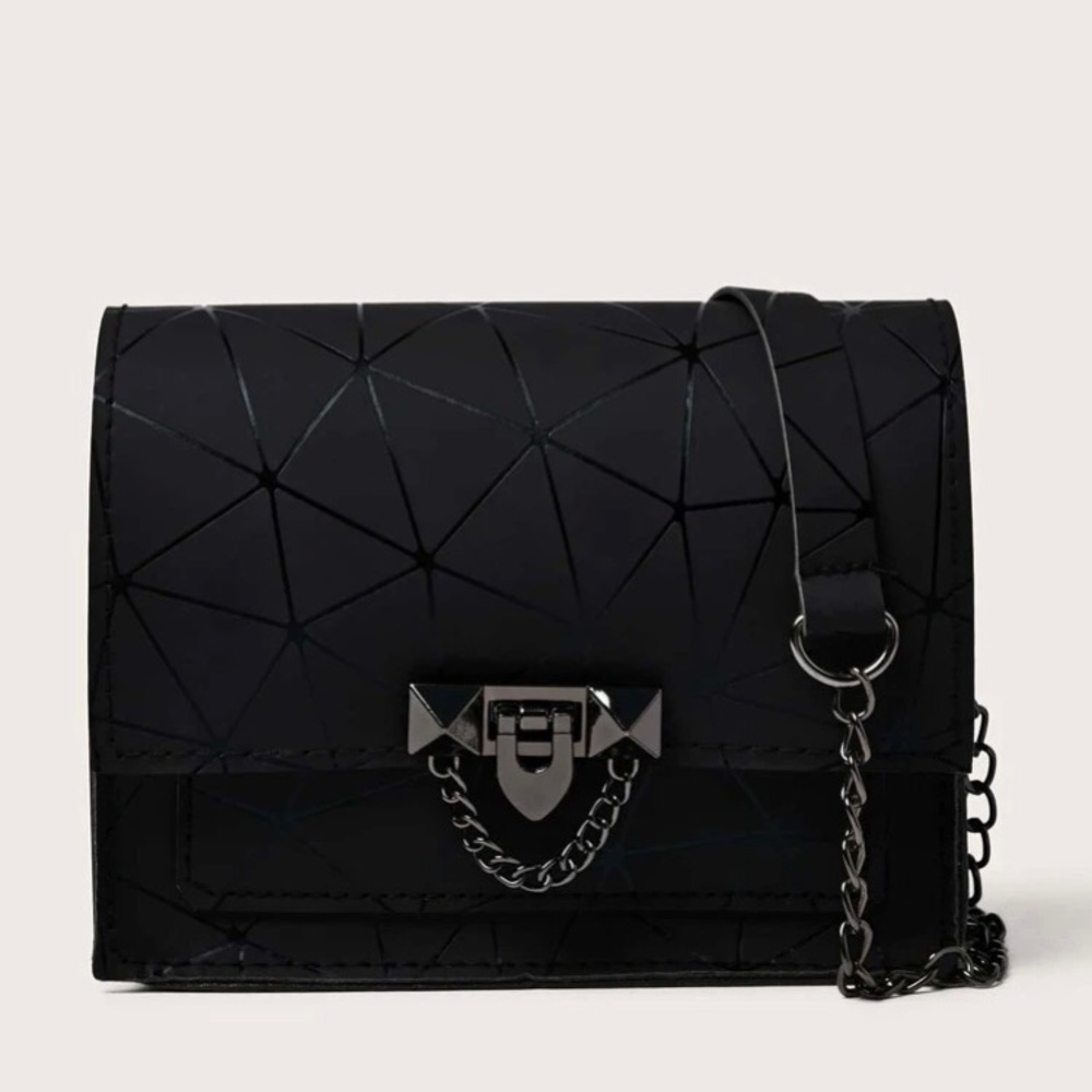 Geometric pattern crossbody bag